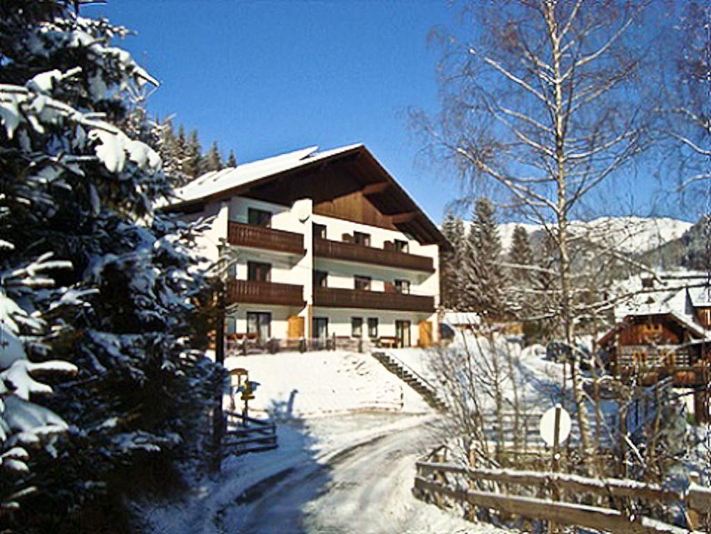 Haus Bergblick Apartment Бад Клайнкирххайм Екстериор снимка